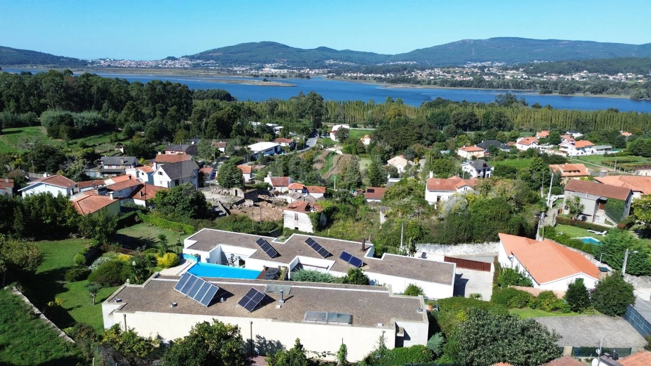 Moradia T6 para Venda em Lanhelas Foto 4