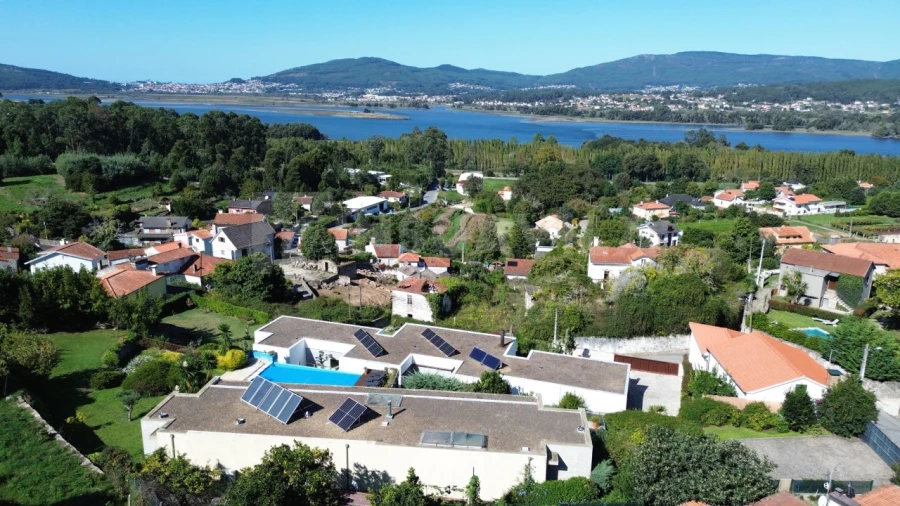 Moradia T6 para Venda em Lanhelas Foto 4