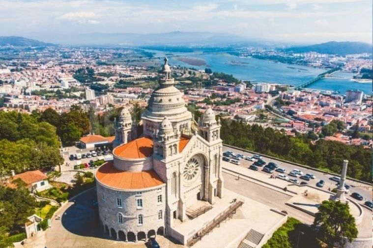 Apartamento T2 para Venda em Santa Maria Maior e Monserrate e Meadela Foto 4
