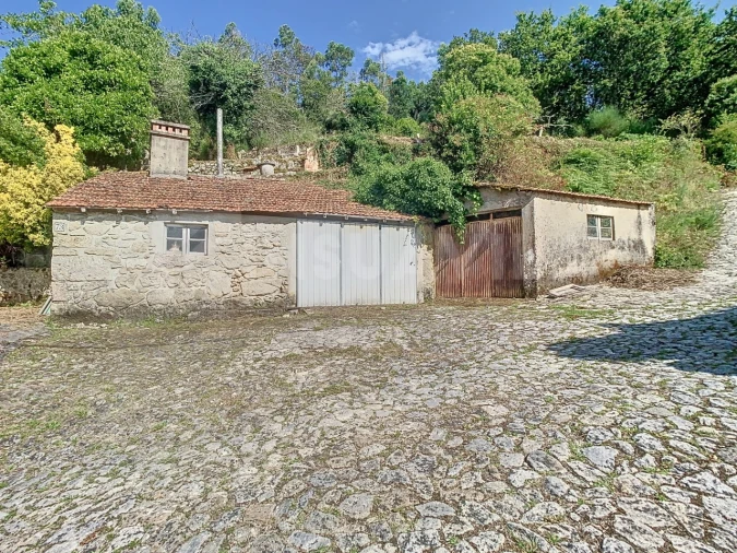 Moradia T3 para Venda em Lanhelas Foto 24