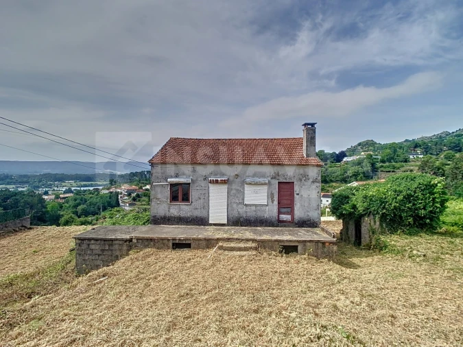 Moradia T3 para Venda em Loivo Foto 8