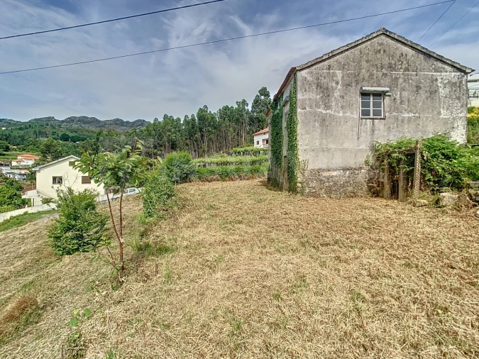 Moradia T3 para Venda em Loivo Foto 11