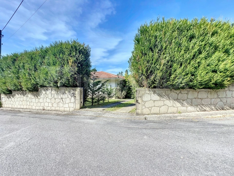 Moradia T3 para Venda em Venade e Azevedo Foto 39