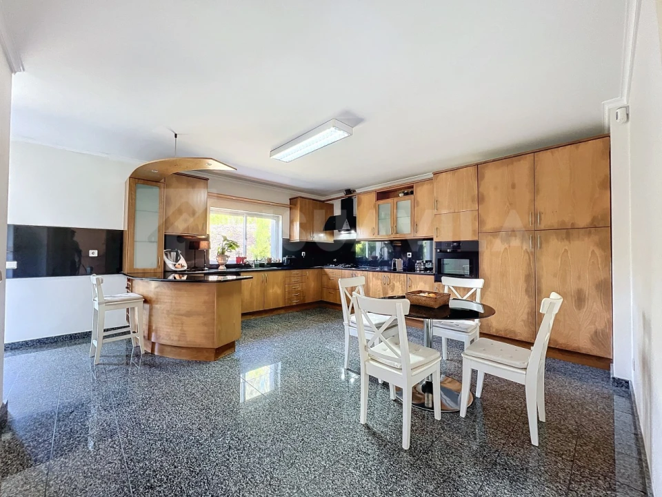 Moradia T3 para Venda em Venade e Azevedo Foto 25