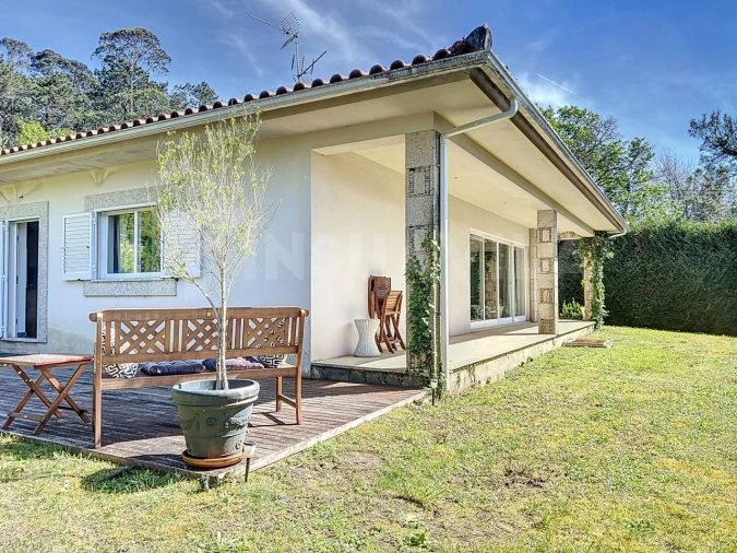 Moradia T3 para Venda em Venade e Azevedo