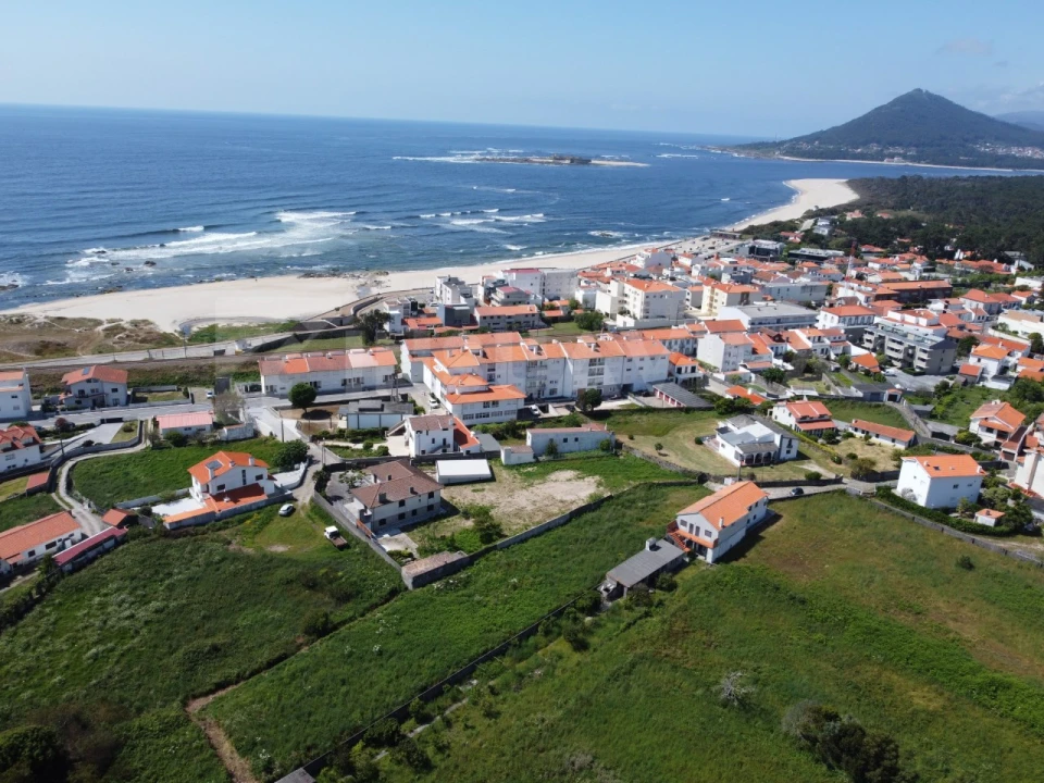 Terreno para Venda em Moledo e Cristelo Foto 1