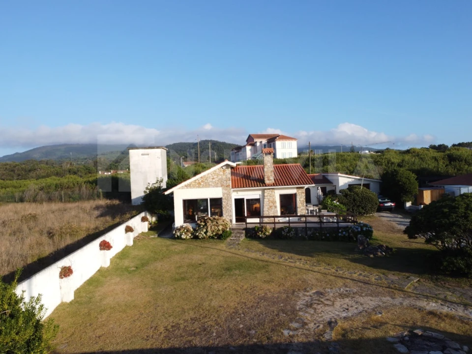 Moradia T5 para Venda em Ancora Foto 3