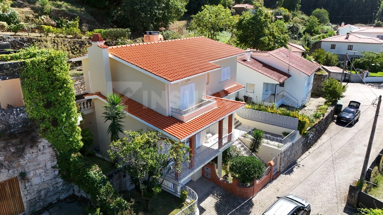 Moradia T4 para Venda em Moledo e Cristelo Foto 5