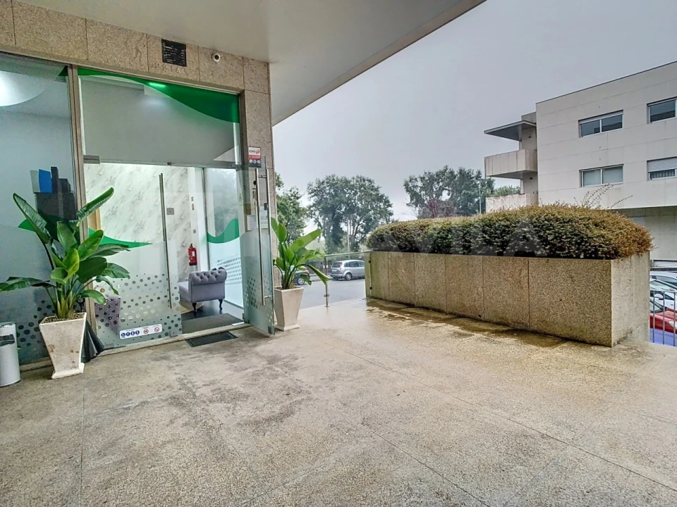 Loja para Venda em Santa Maria Maior e Monserrate e Meadela Foto 3