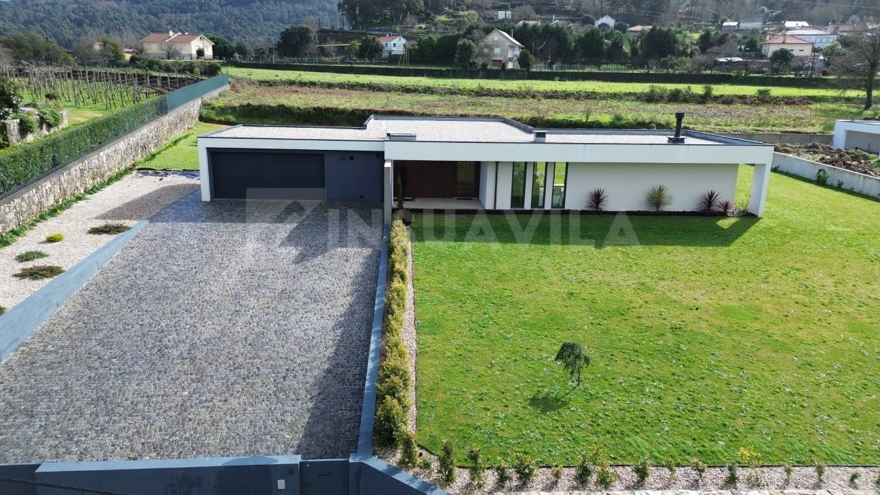 Moradia T3 para Venda em Reboreda e Nogueira Foto 32