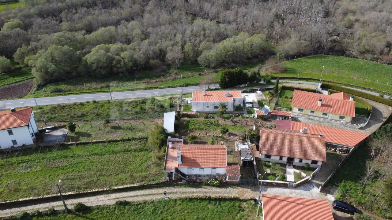 Moradia T3 para Venda em Venade e Azevedo Foto 24