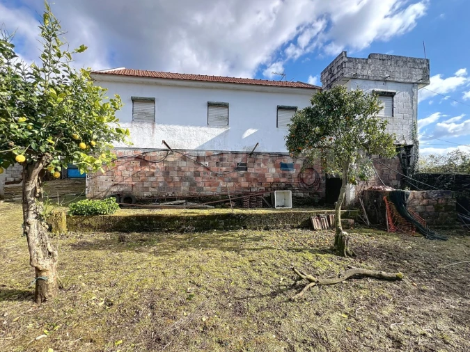 Moradia T3 para Venda em Venade e Azevedo Foto 4