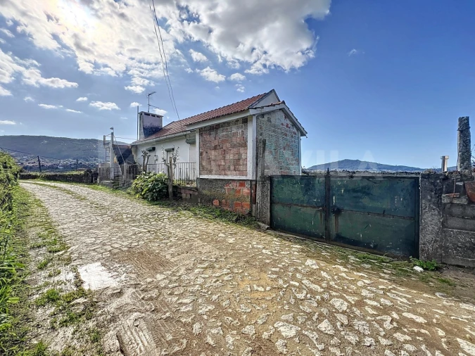 Moradia T3 para Venda em Venade e Azevedo Foto 11