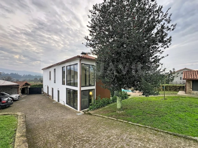 Moradia T3 para Venda em Cerdal Foto 4