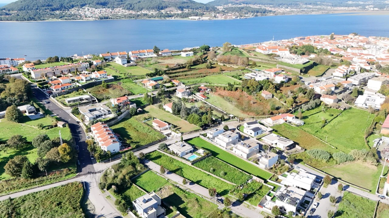 Terreno para Venda em Caminha (Matriz) e Vilarelho Foto 4