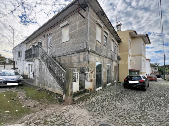 Moradia T4 para Venda em Seixas Foto 2