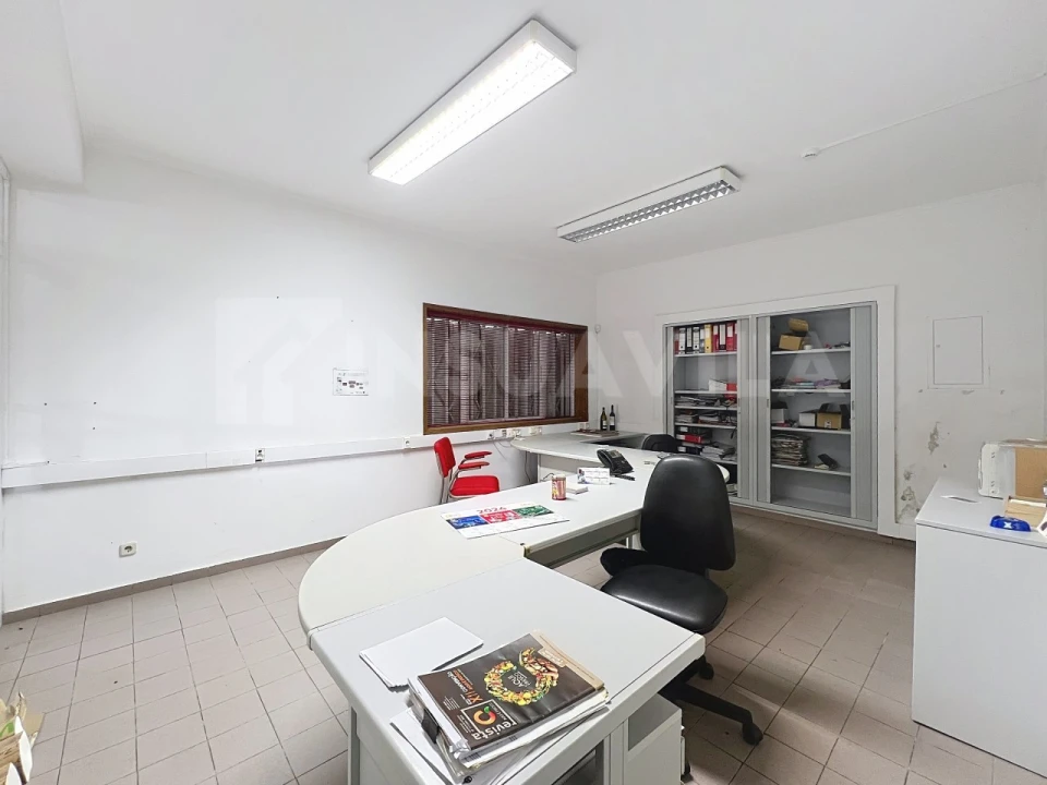 Armazém para Arrendamento em Seixas Foto 17