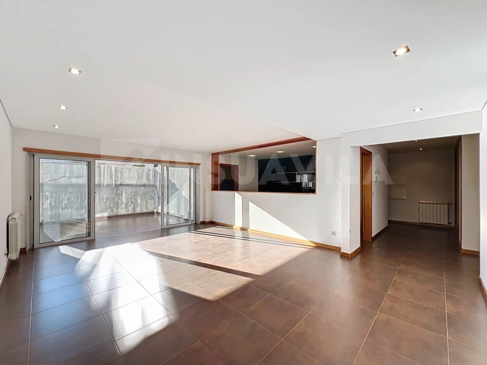 Apartamento T3 para Venda em Vila Praia de Ancora Foto 1