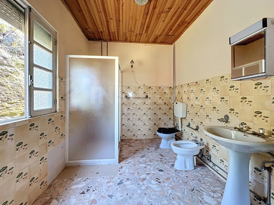 Moradia T6 para Venda em Cerdal Foto 15