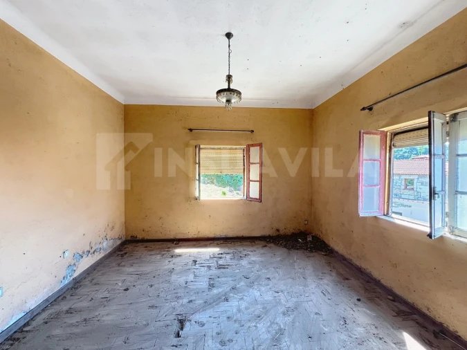 Moradia T6 para Venda em Cerdal Foto 44