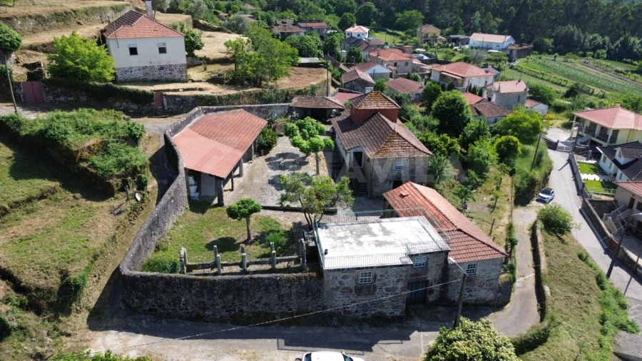 Moradia T8 para Venda em Cerdal Foto 7