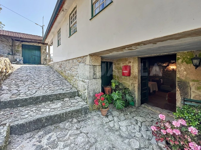 Moradia T8 para Venda em Cerdal Foto 11