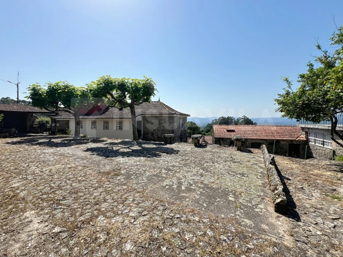 Moradia T8 para Venda em Cerdal Foto 13