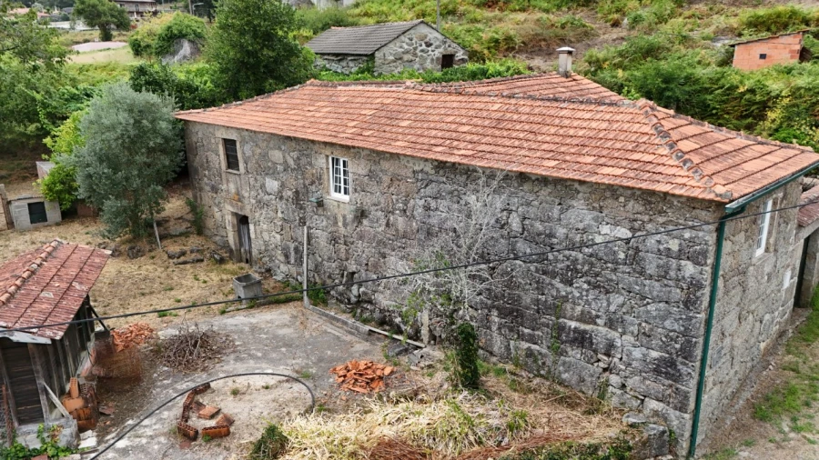Quinta T2 para Venda em Mozelos Foto 3