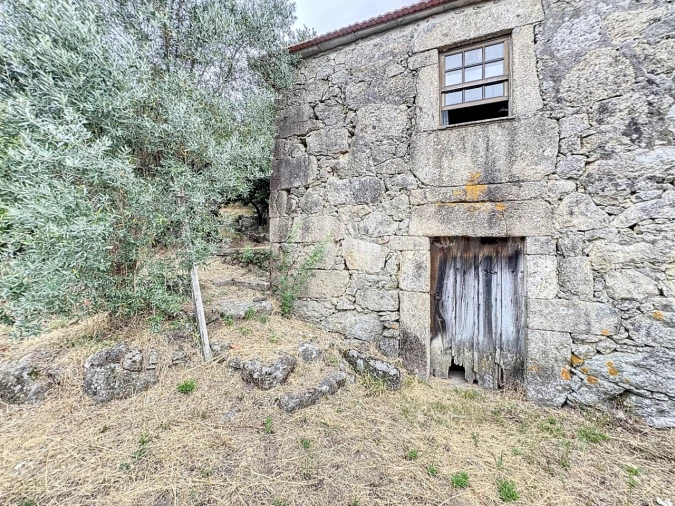 Quinta T2 para Venda em Mozelos Foto 9