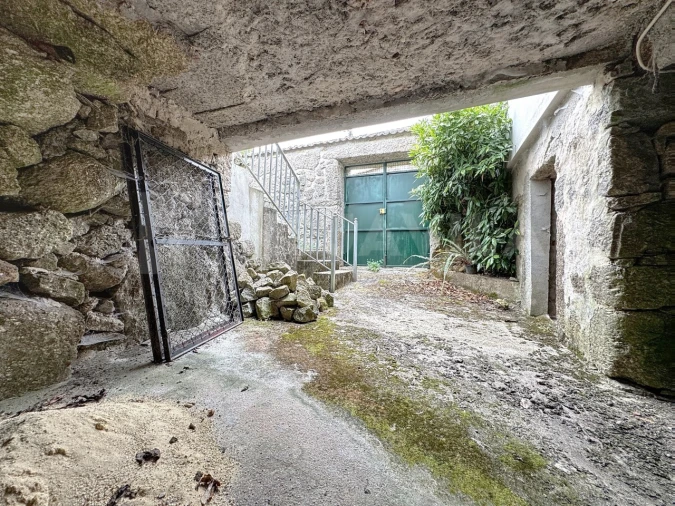 Quinta T2 para Venda em Mozelos Foto 24