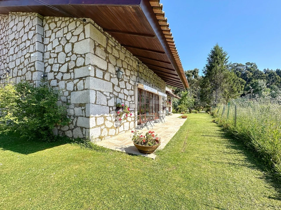 Moradia T11 para Venda em Moledo e Cristelo Foto 12