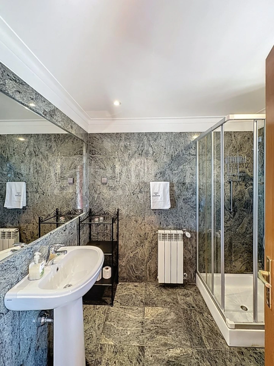 Moradia T11 para Venda em Moledo e Cristelo Foto 32