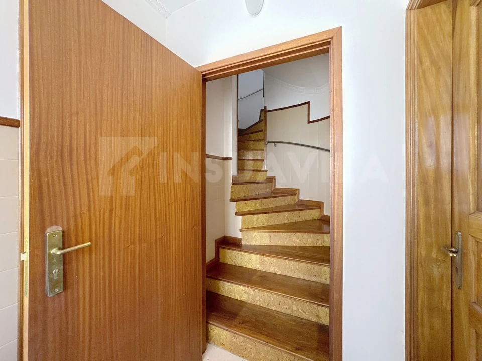 Moradia T5 para Venda em Lanhelas Foto 6