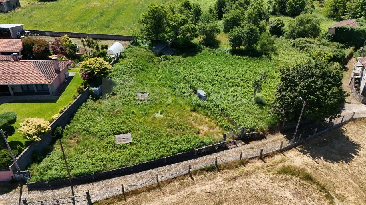 Terreno para Venda em Campos e Vila Meã Foto 7