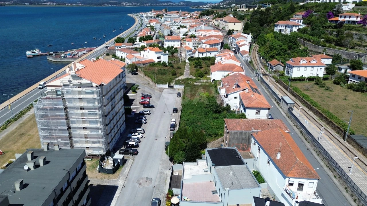 Moradia T4 para Venda em Caminha (Matriz) e Vilarelho Foto 9