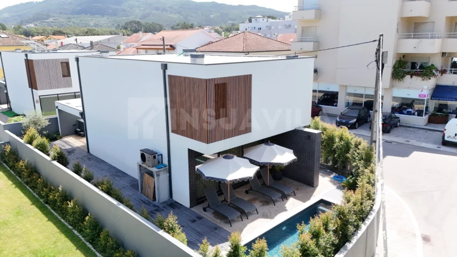 Moradia T3 para Venda em Ancora Foto 4