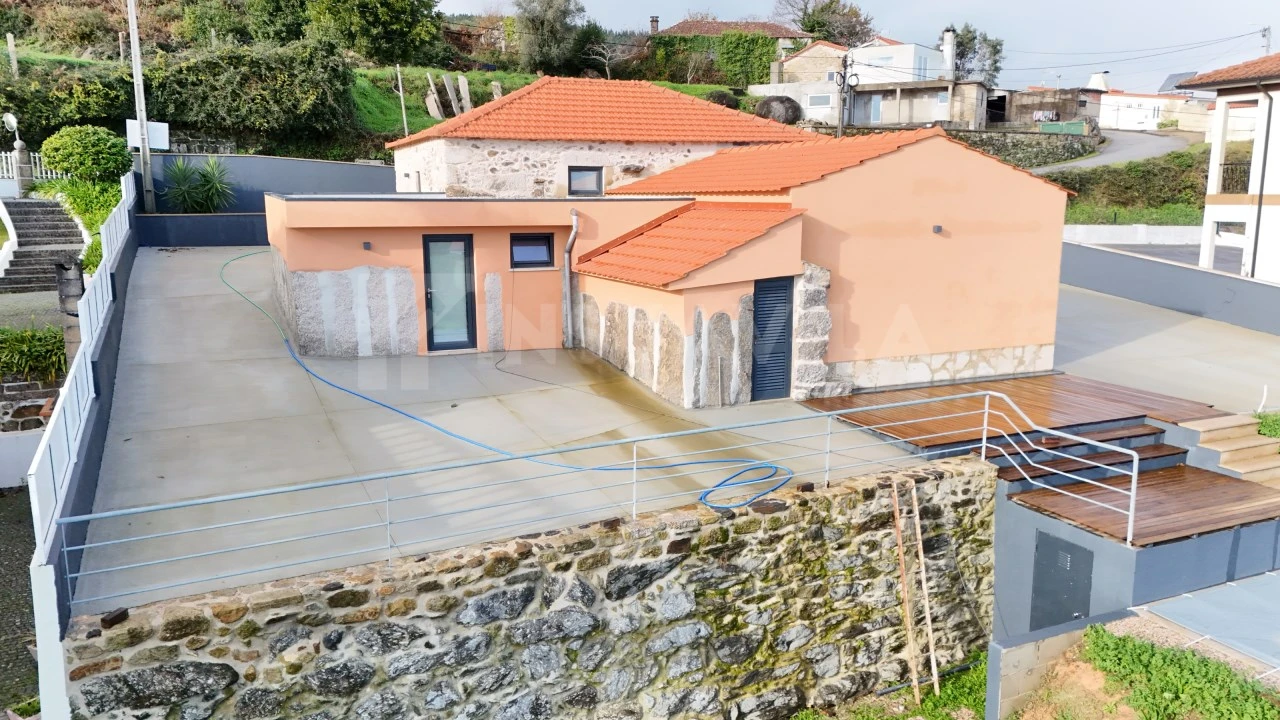 Moradia T3 para Venda em Candemil e Gondar Foto 5