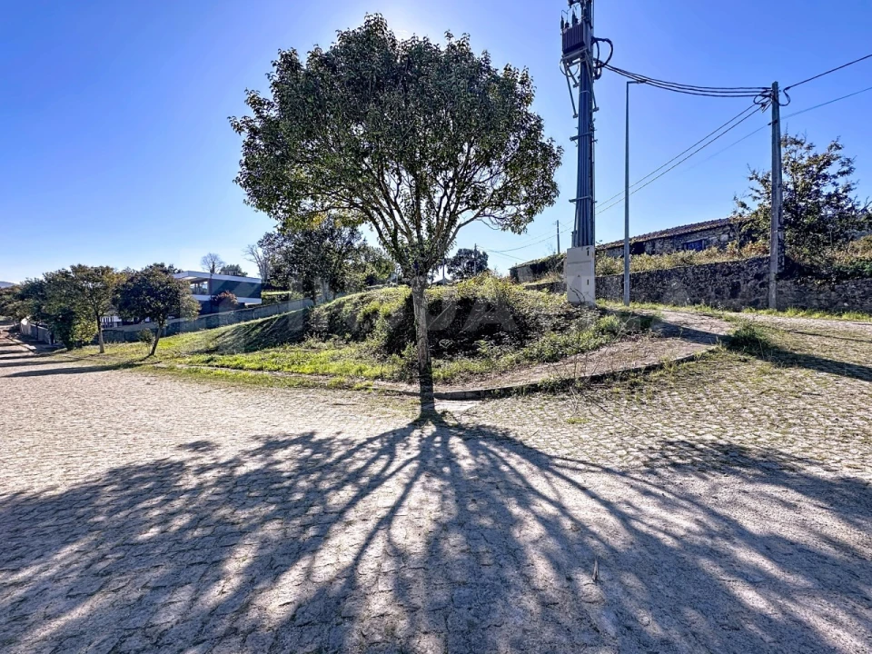 Terreno para Venda em Venade e Azevedo Foto 14