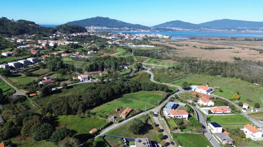 Terreno para Venda em Venade e Azevedo Foto 3