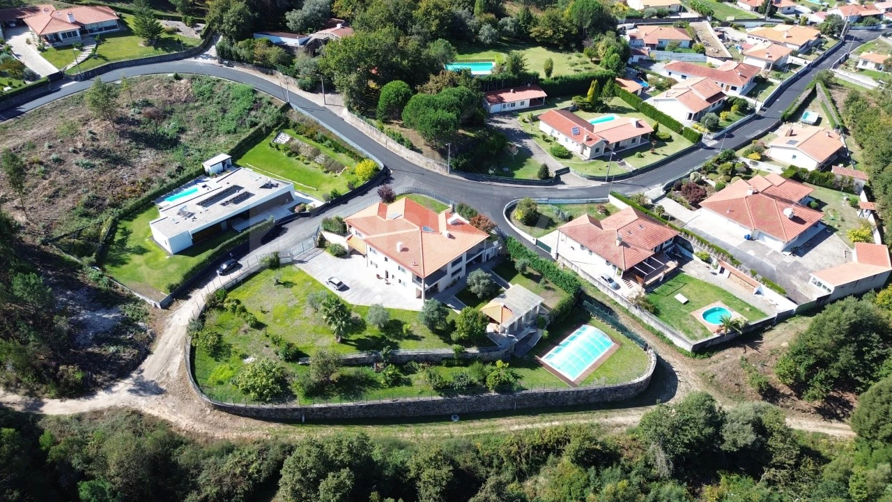 Moradia T5 para Venda em Reboreda e Nogueira Foto 82