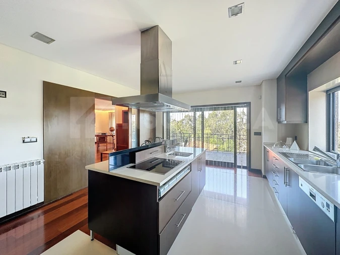 Moradia T5 para Venda em Reboreda e Nogueira Foto 25