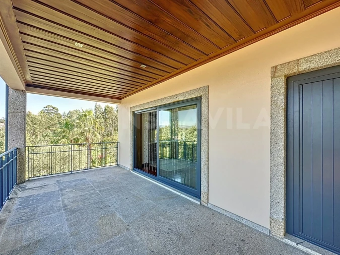 Moradia T5 para Venda em Reboreda e Nogueira Foto 30