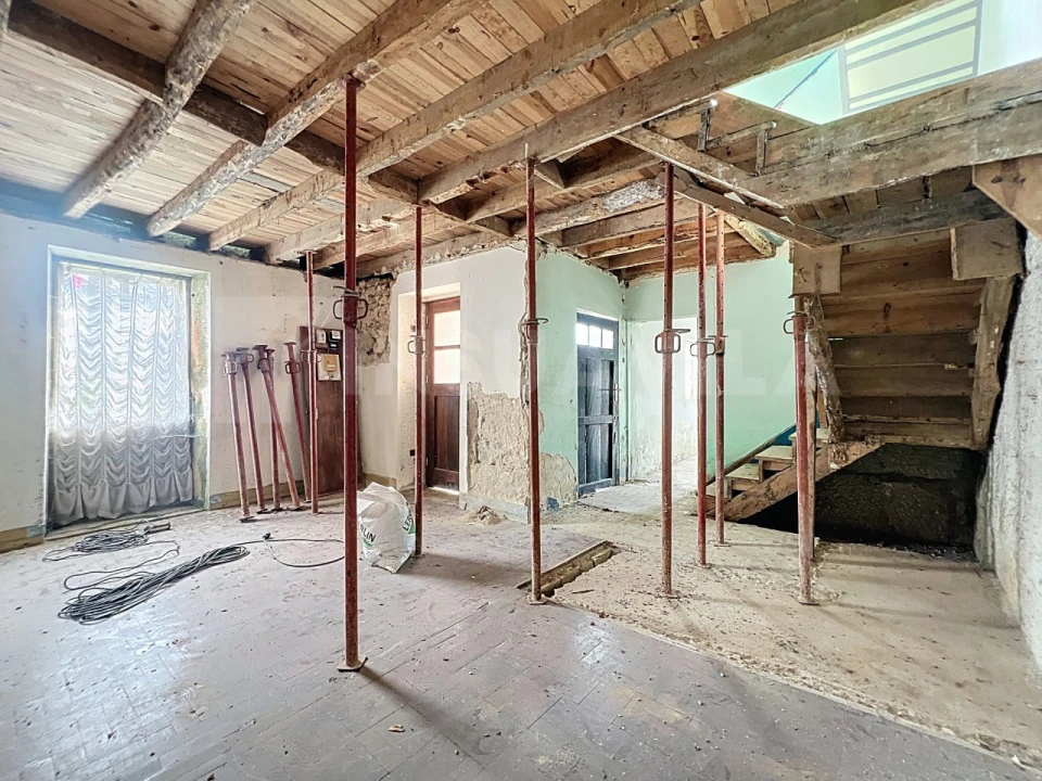 Moradia T3 para Venda em Lanhelas Foto 5