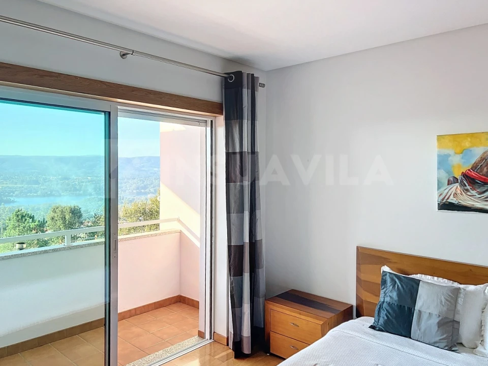 Moradia T4 para Venda em Loivo Foto 41