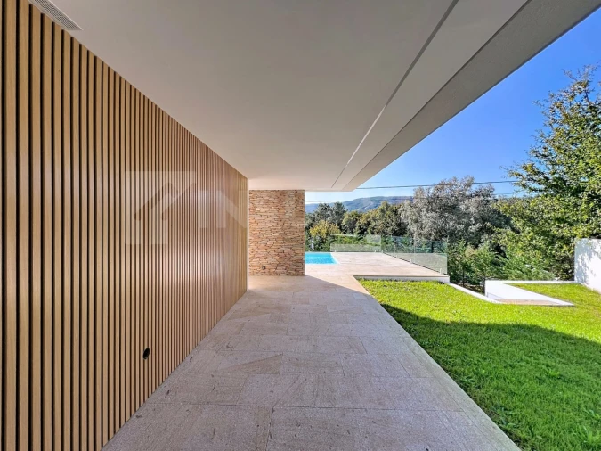 Moradia T3 para Venda em Sopo Foto 12