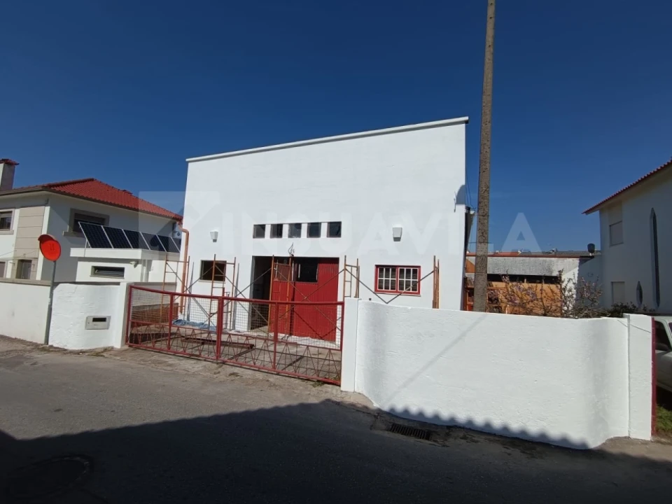 Armazém para Venda em Darque Foto 1