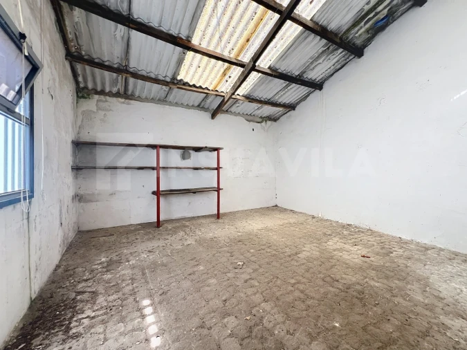 Armazém para Venda em Darque Foto 11