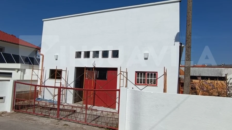 Armazém para Venda em Darque