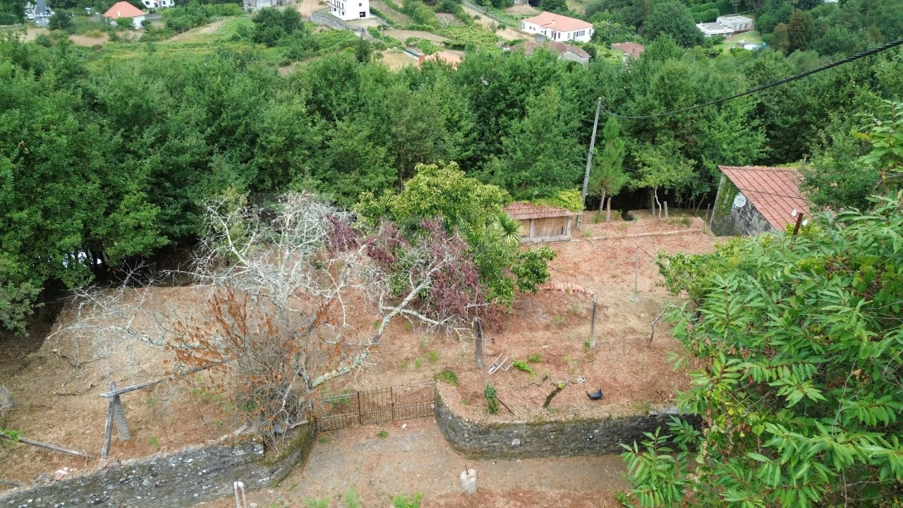 Moradia T3 para Venda em Covas Foto 3