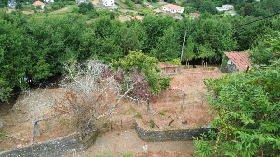 Moradia T3 para Venda em Covas Foto 3